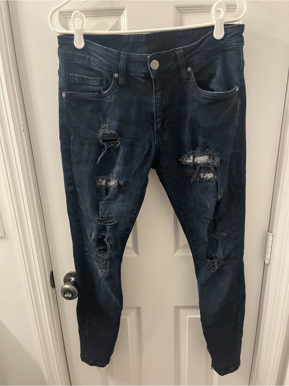 YoungLA 603 Perfect Jeans Distressed Bandana Patch Deep Indigo 30x28